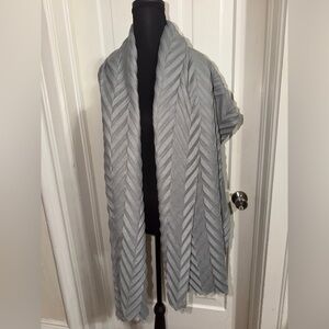 Women's Gray Chevron Patterned Scarf, shawl
